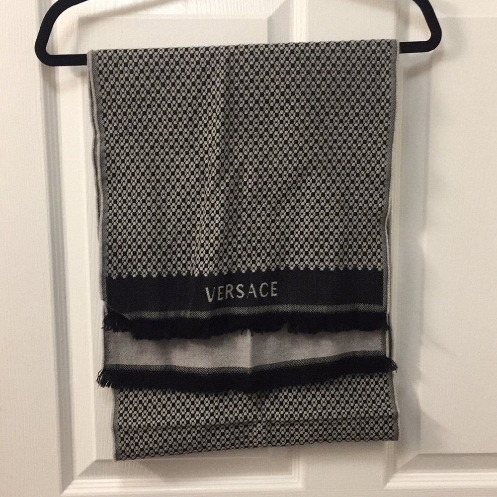 Versace wool scarf
